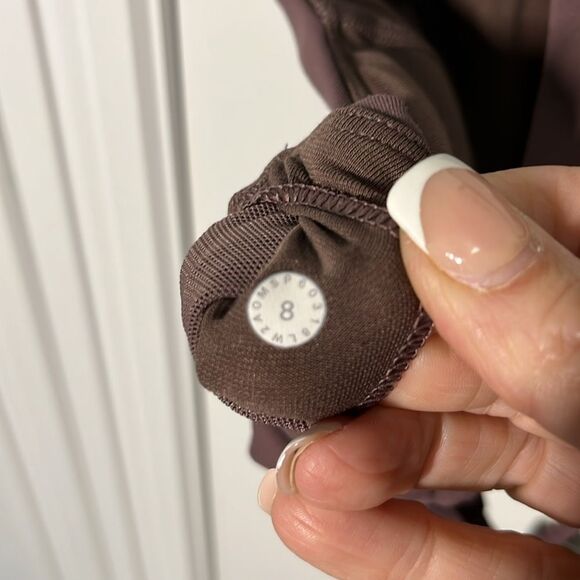 Lululemon Tied To It Bra Black Cherry Size 8 - Picture 7 of 7